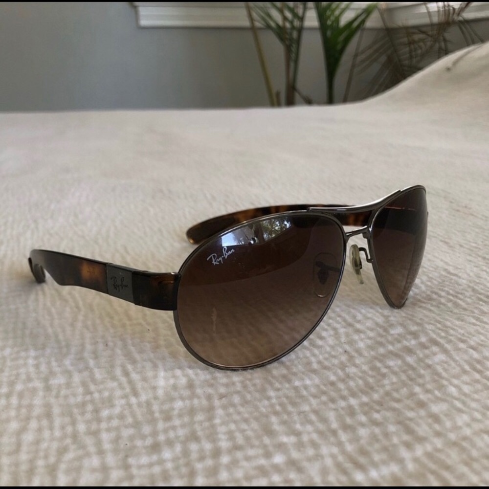 Ray Bans - Picture 3 of 6